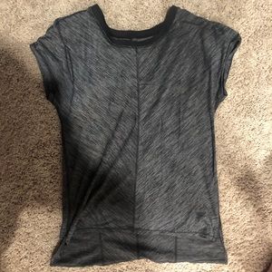 Grey lululemon tee